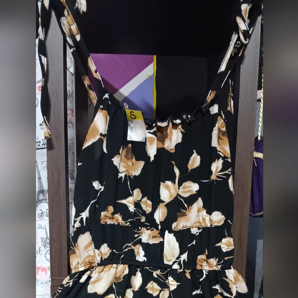 Preloved_ForeverRose Floral Dress - Picture 3 of 4